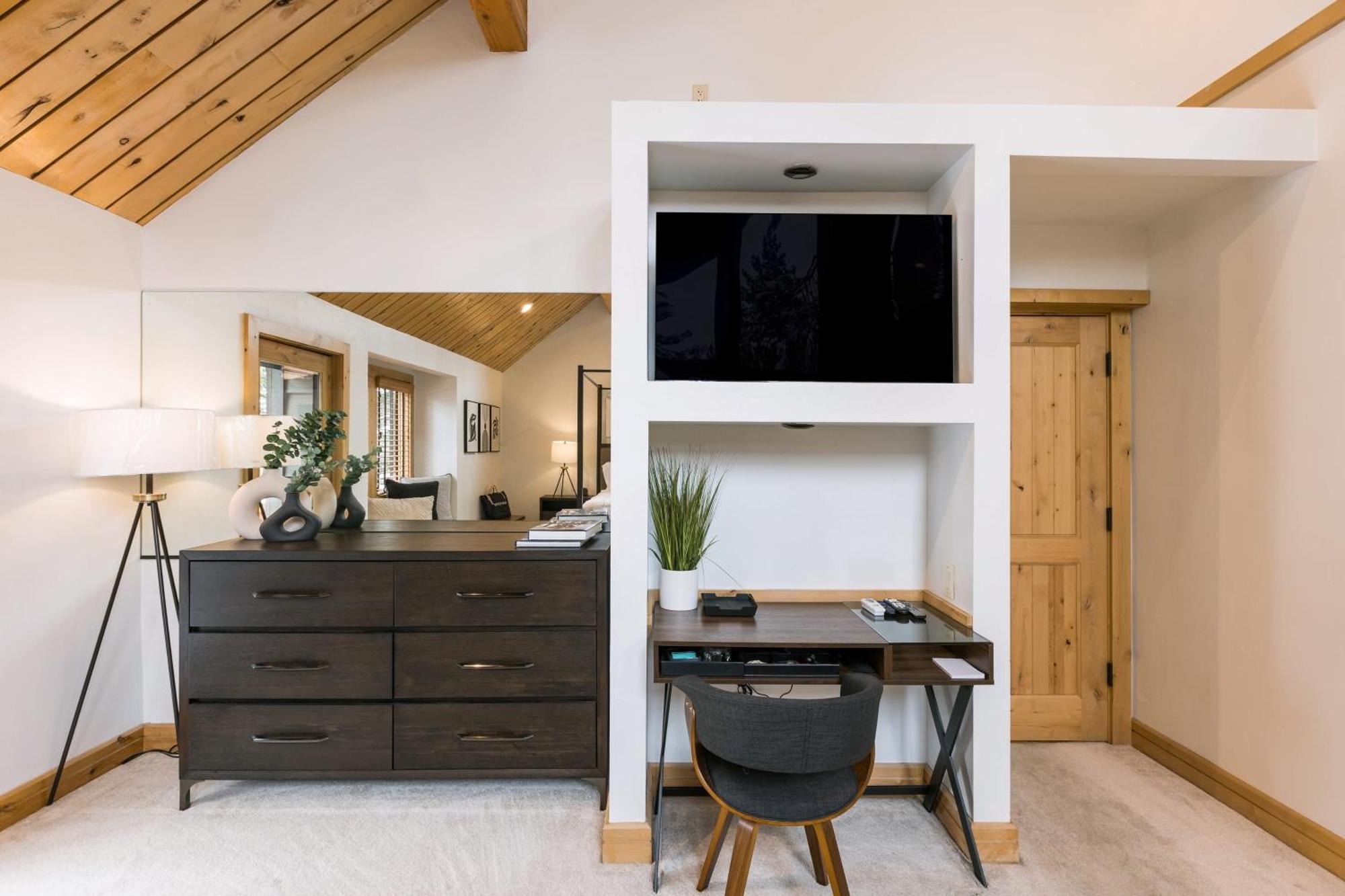Coyote Moon By Avantstay Cabin Wsauna Mins From Dt Truckee Northstar Exterior photo