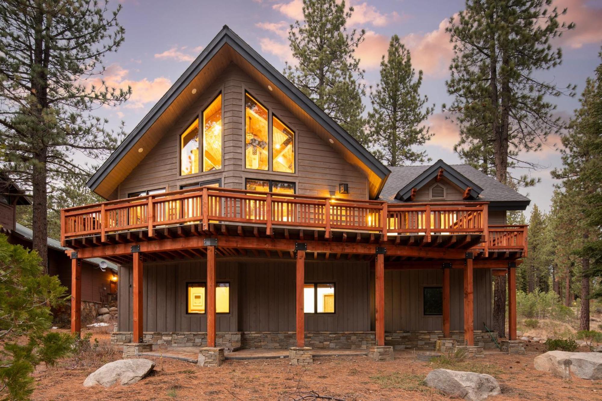 Coyote Moon By Avantstay Cabin Wsauna Mins From Dt Truckee Northstar Exterior photo